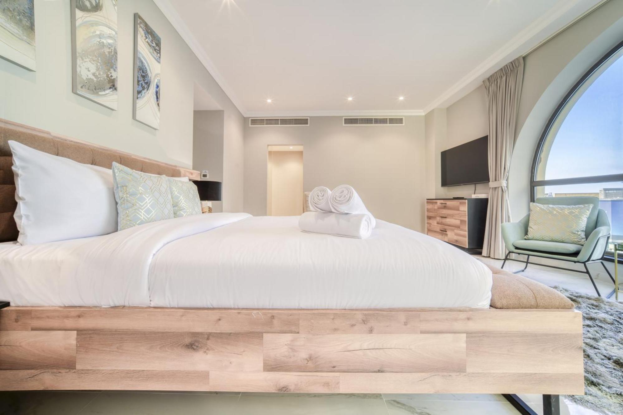 Luxurious 4 Bedroom Duplex With Terrace & Sea View ドバイ エクステリア 写真