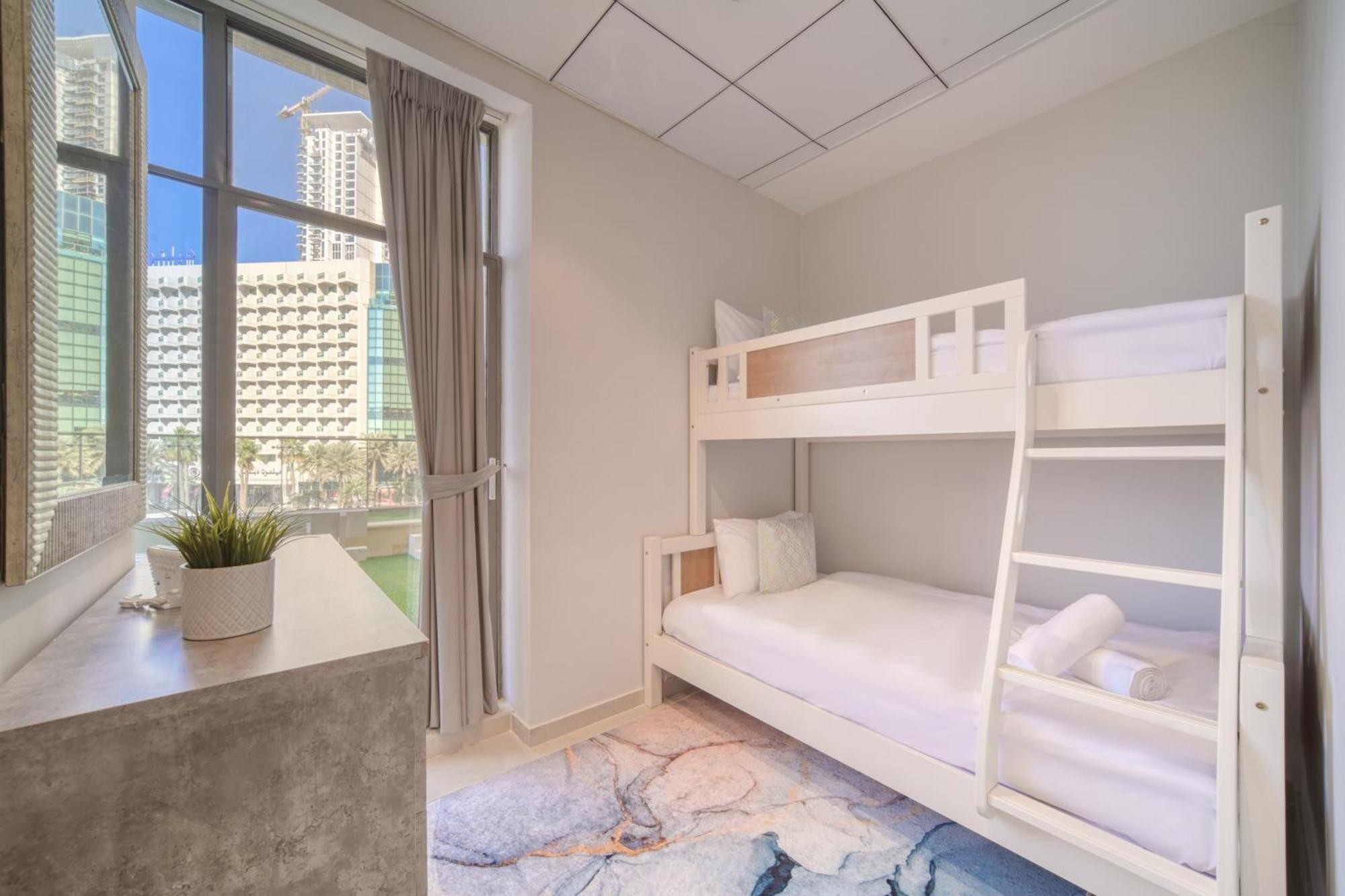 Luxurious 4 Bedroom Duplex With Terrace & Sea View ドバイ エクステリア 写真