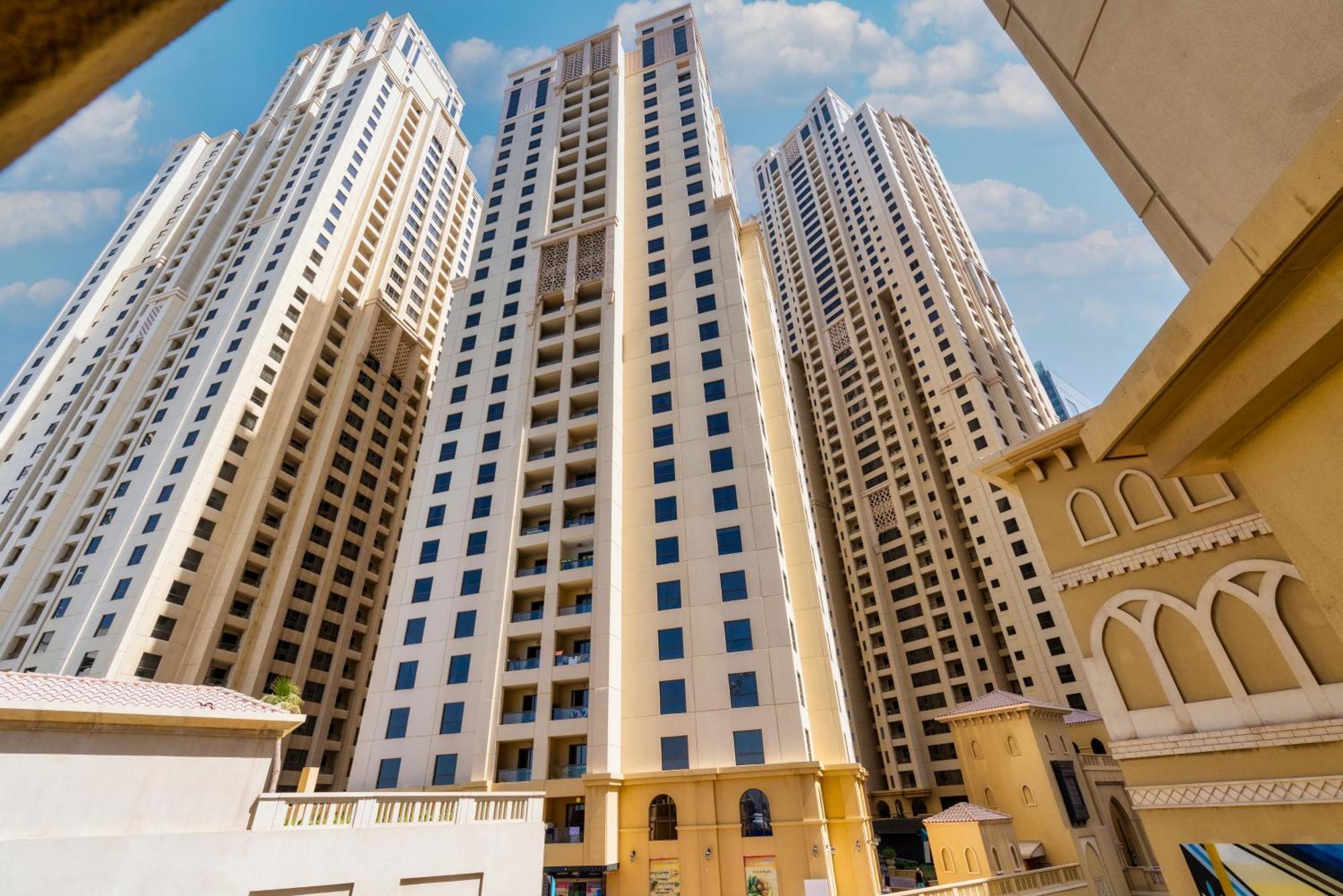 Luxurious 4 Bedroom Duplex With Terrace & Sea View ドバイ エクステリア 写真