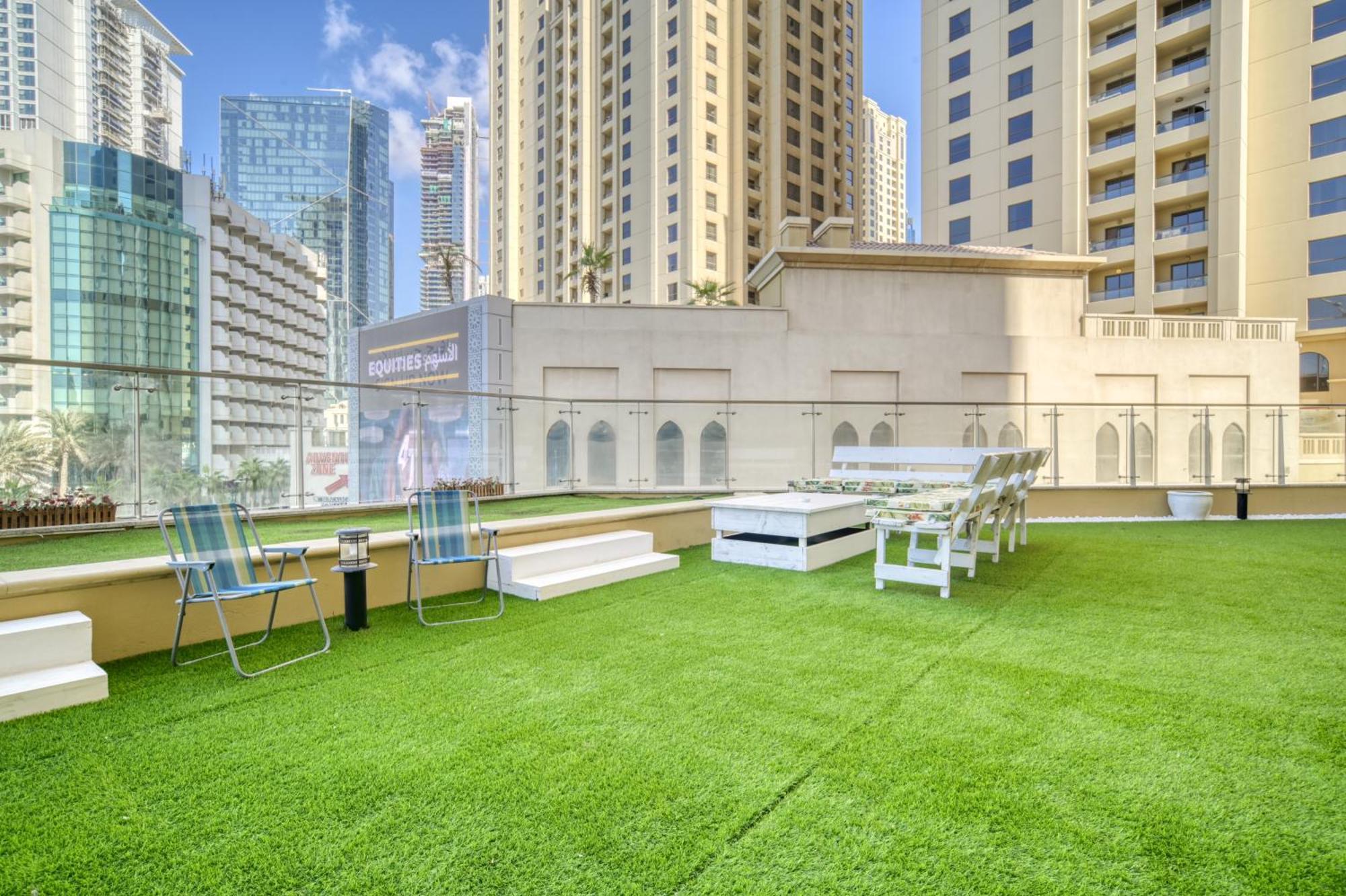 Luxurious 4 Bedroom Duplex With Terrace & Sea View ドバイ エクステリア 写真