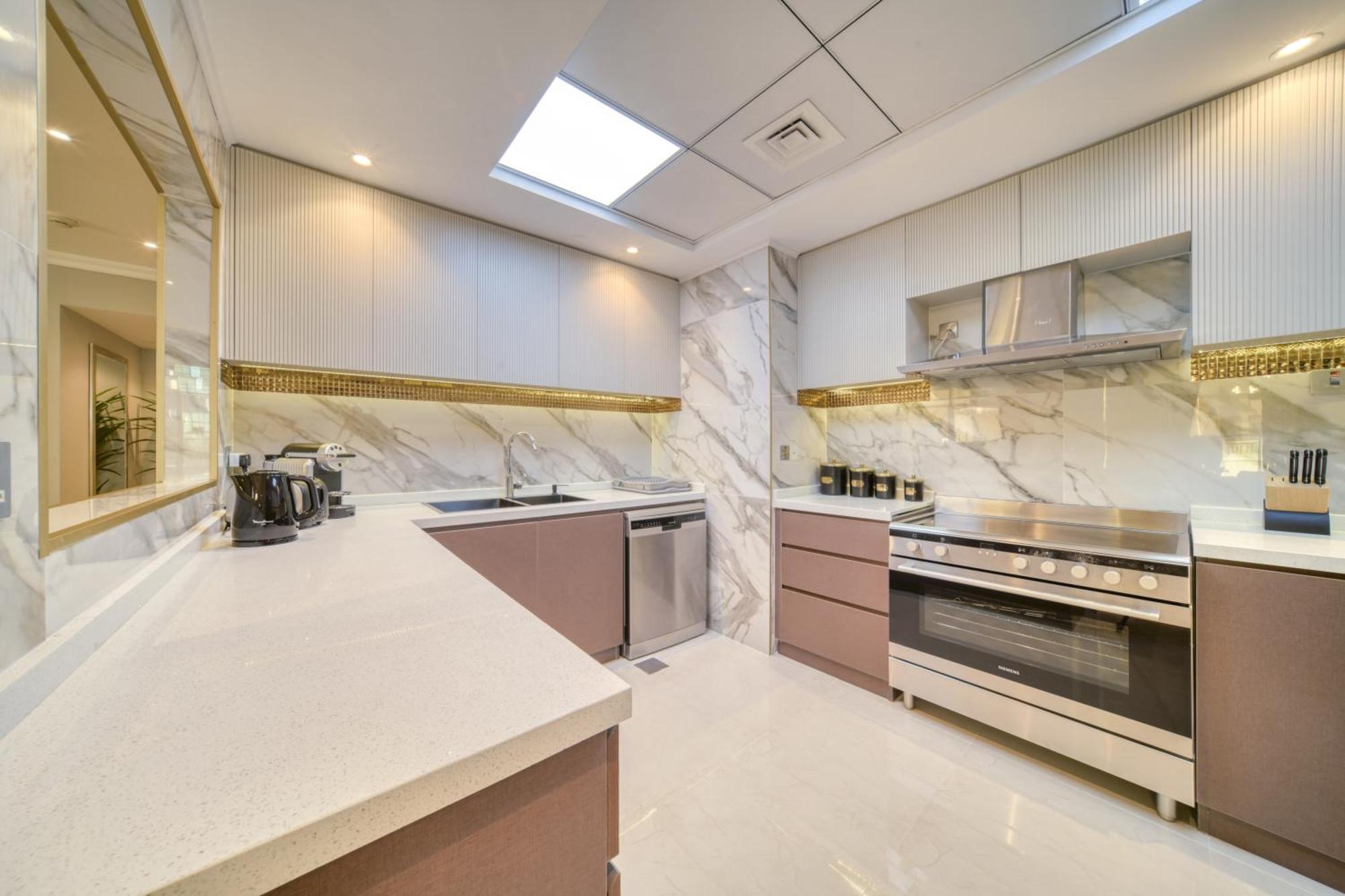 Luxurious 4 Bedroom Duplex With Terrace & Sea View ドバイ エクステリア 写真